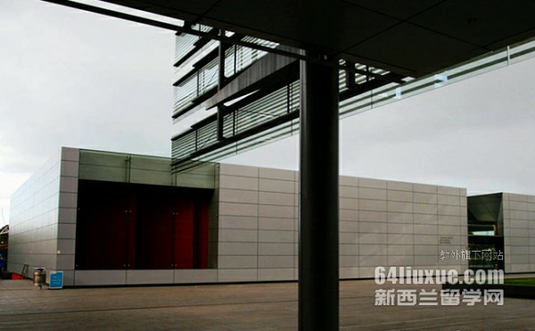 新西蘭西泉中學(xué)