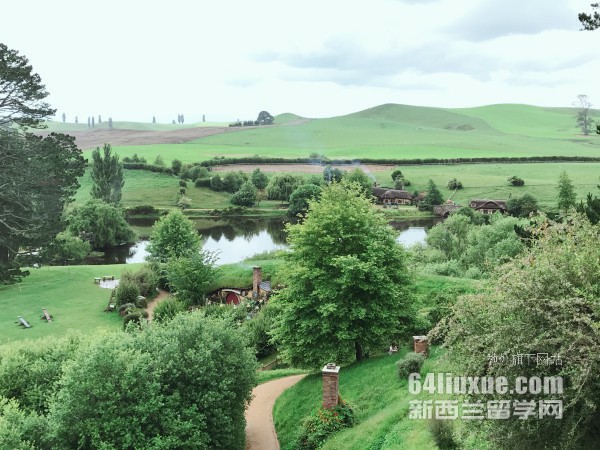mW(xu)ՌI(y)