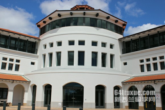 ÷ЌW Carmel College