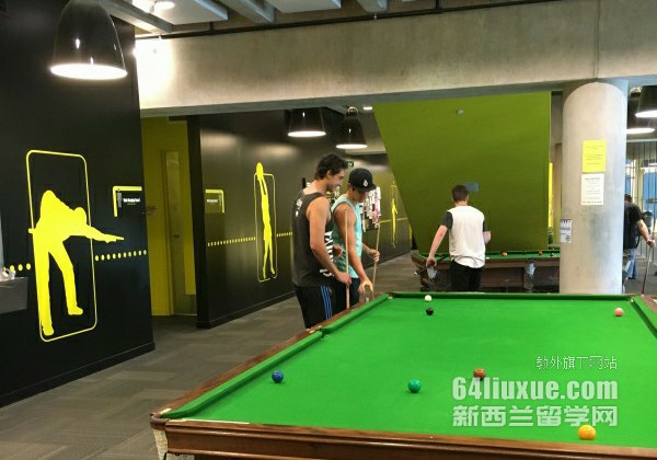 mW(xu)W(xu)