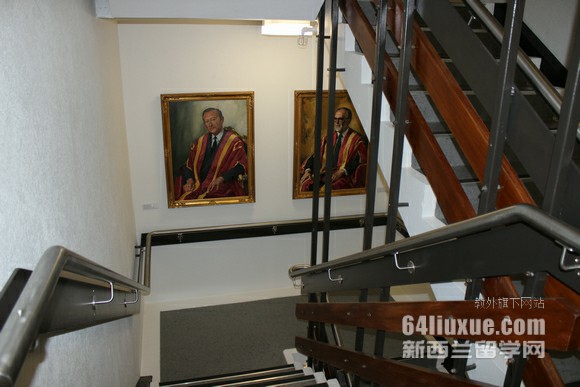 mWЈINIò