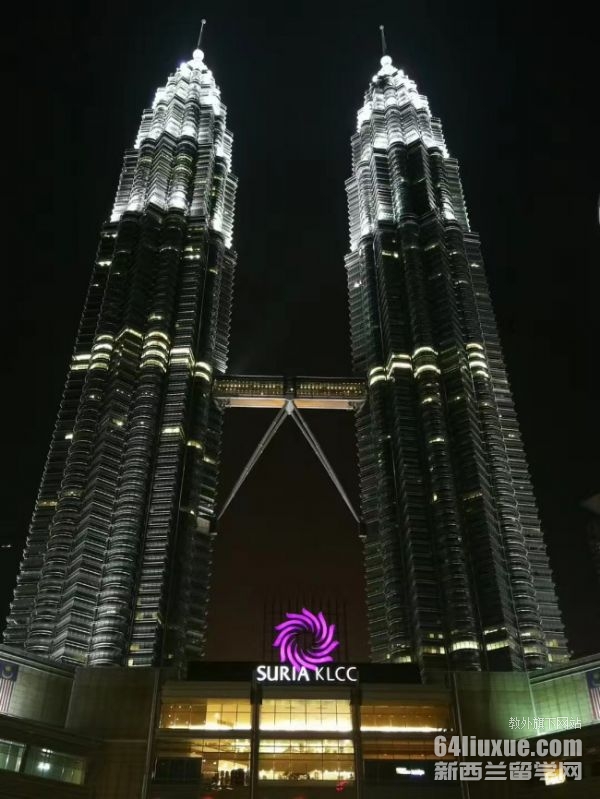 W2022QS