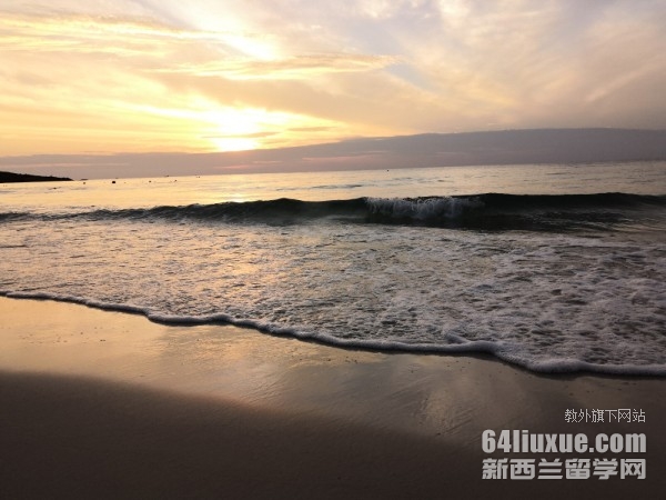 ̩(gu)W(xu)~W(xu)